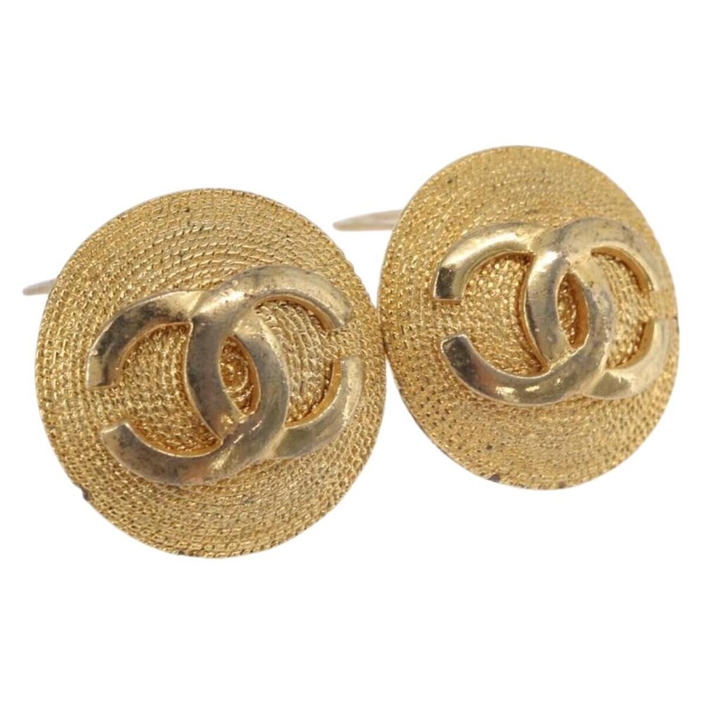 Chanel Vintage Round CC Clip-On Metal